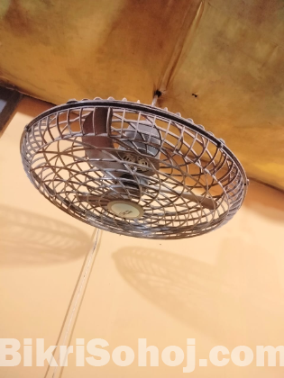 হোটেলের যাবতীয় মালামাল বিক্রি হবে।